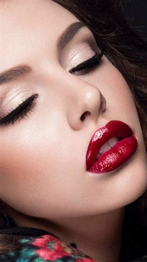 What lipstick is most attractive?